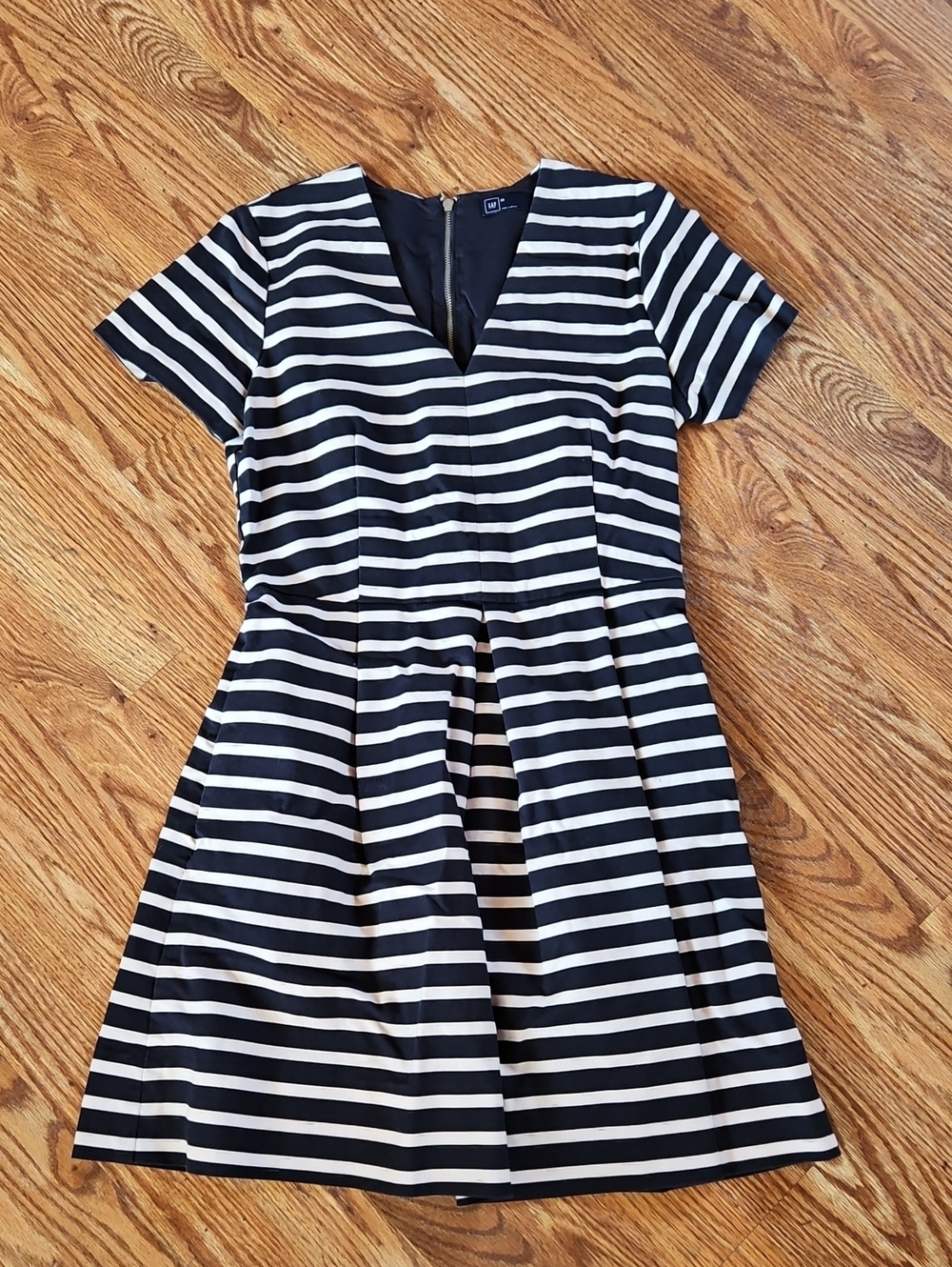 🏝 GAP Dress